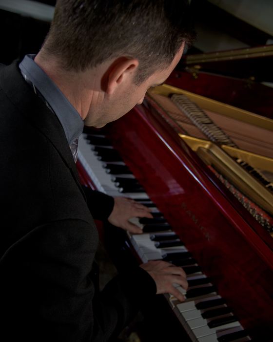 Sobre las cuerdas del piano